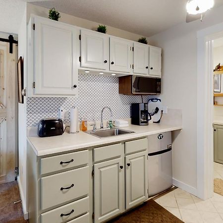 Teddy'S Getaway Apartment Ludlow Luaran gambar