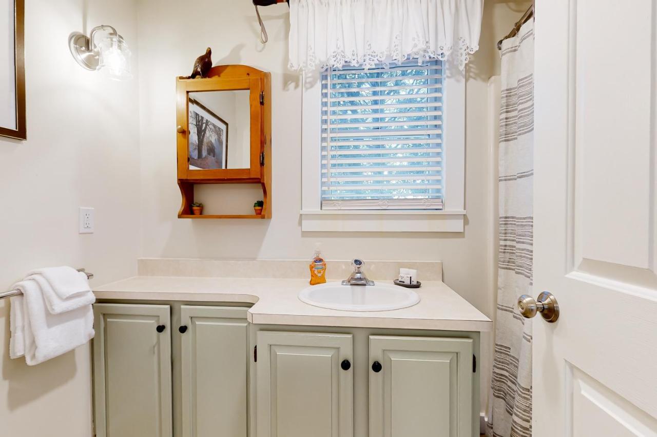 Teddy'S Getaway Apartment Ludlow Luaran gambar